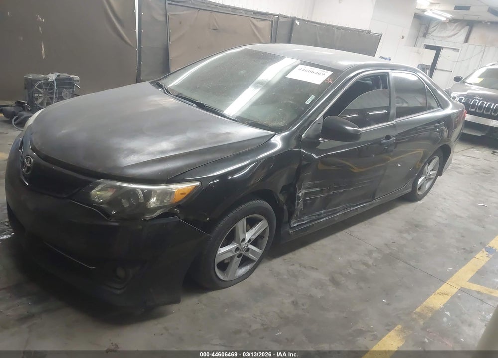 2013 TOYOTA CAMRY SE VIN: 4T1BF1FK6DU283584