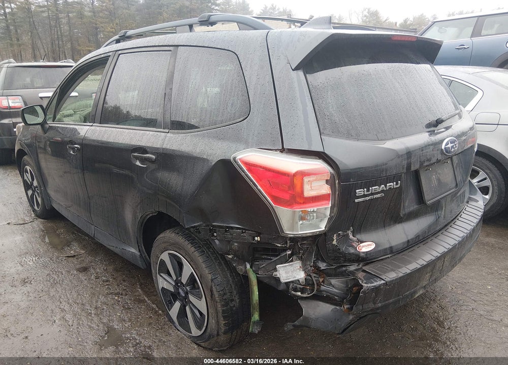 2018 SUBARU FORESTER 2.5I PREMIUM VIN: JF2SJAGC0JH511918