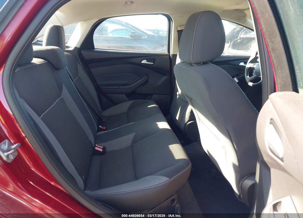 2014 FORD FOCUS VIN: 1FADP3F27EL379257