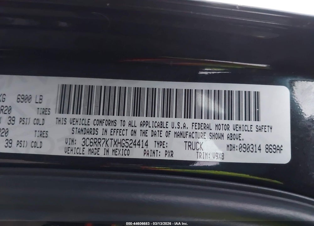 2017 RAM 1500 EXPRESS  4X4 5'7 BOX VIN: 3C6RR7KTXHG524414