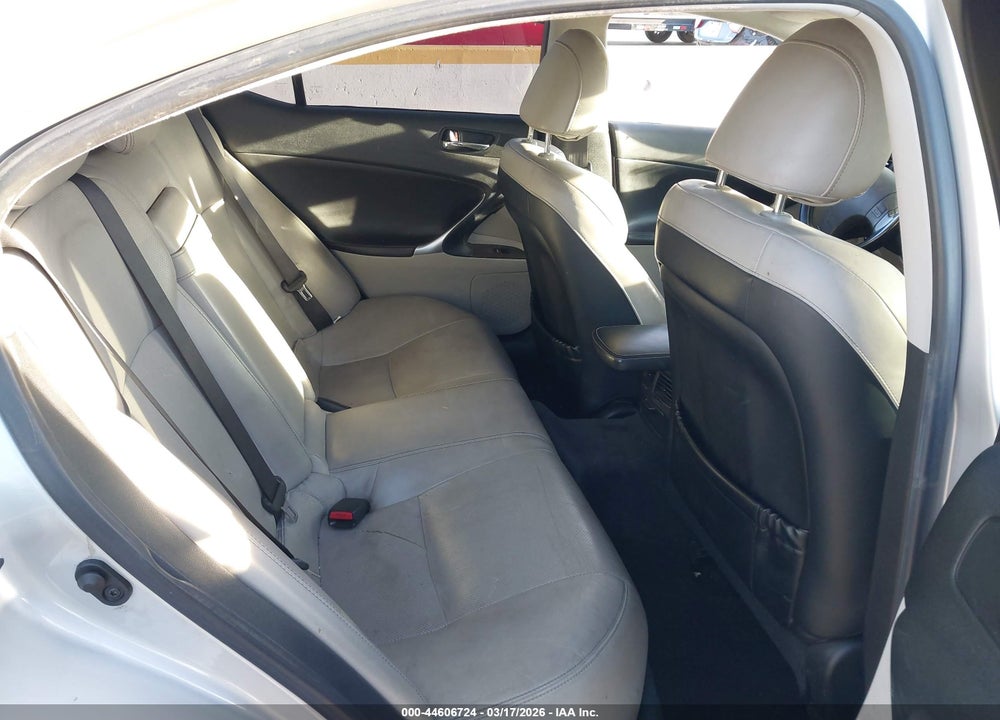 2009 LEXUS IS 250 VIN: JTHBK262495092025
