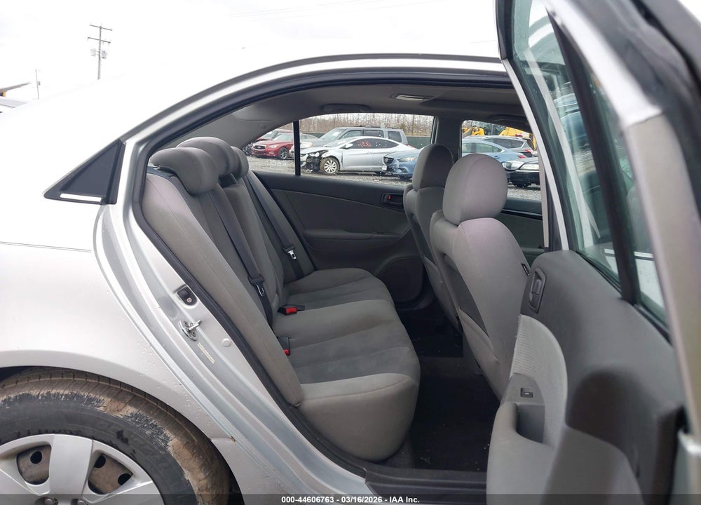 2009 HYUNDAI SONATA GLS VIN: 5NPET46C09H457509