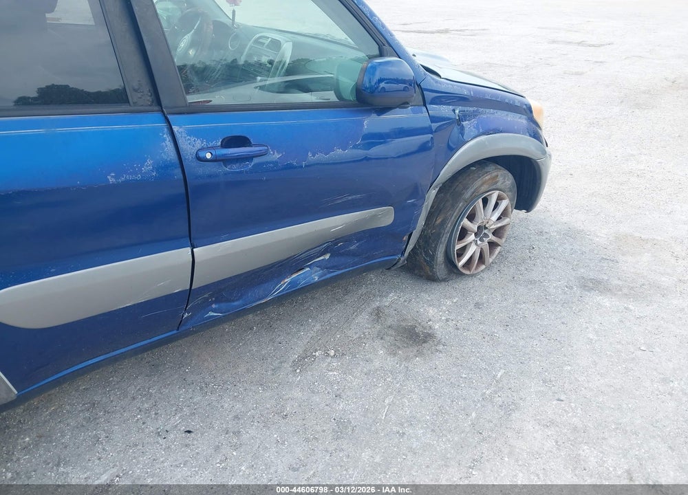 2005 TOYOTA RAV4 VIN: JTEGD20V350094887