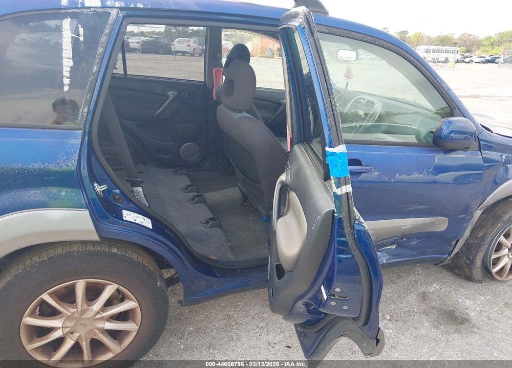 2005 TOYOTA RAV4 VIN: JTEGD20V350094887