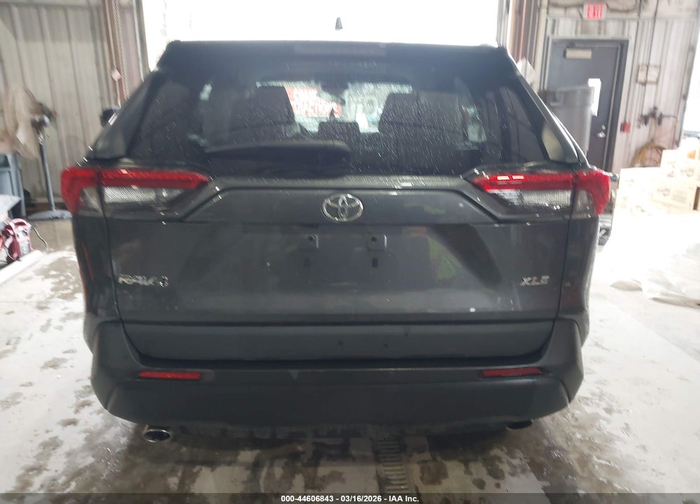 2024 TOYOTA RAV4 XLE VIN: 2T3W1RFV3RW357549