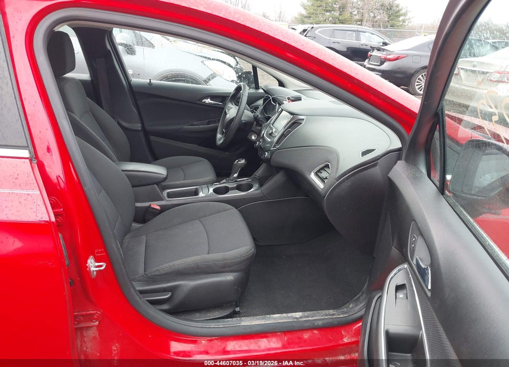 2017 CHEVROLET CRUZE LT AUTO VIN: 1G1BE5SM3H7207033