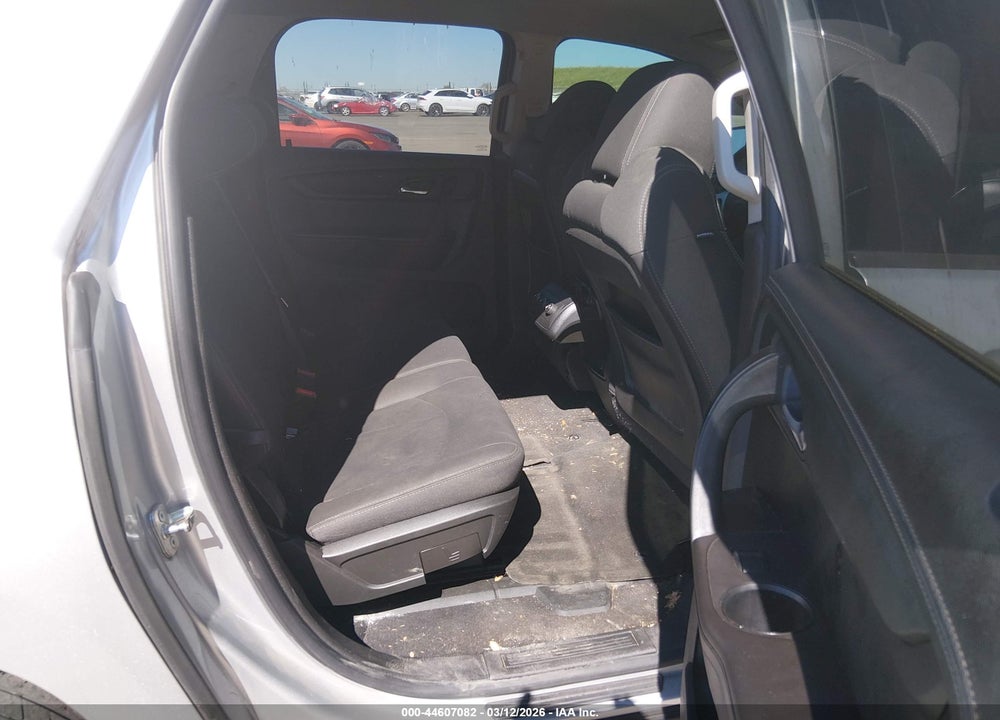 2013 GMC ACADIA SLE-1 VIN: 1GKKRNEDXDJ170815