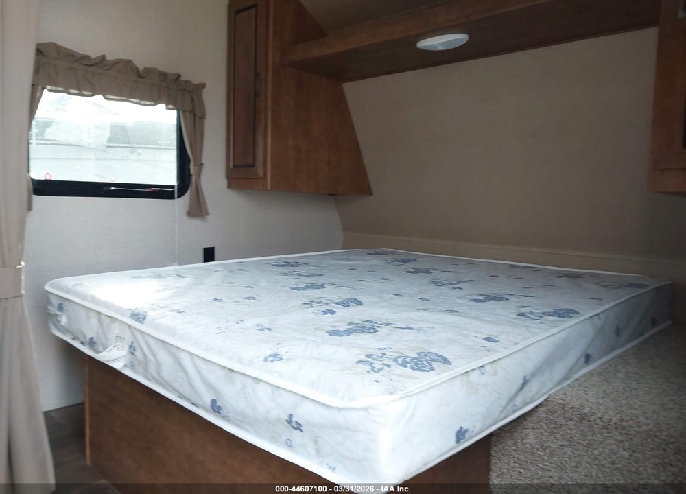 2017 CROSS TRAILERS INC CROSSROADS OTHER VIN: 4V0TC2121HJ012055