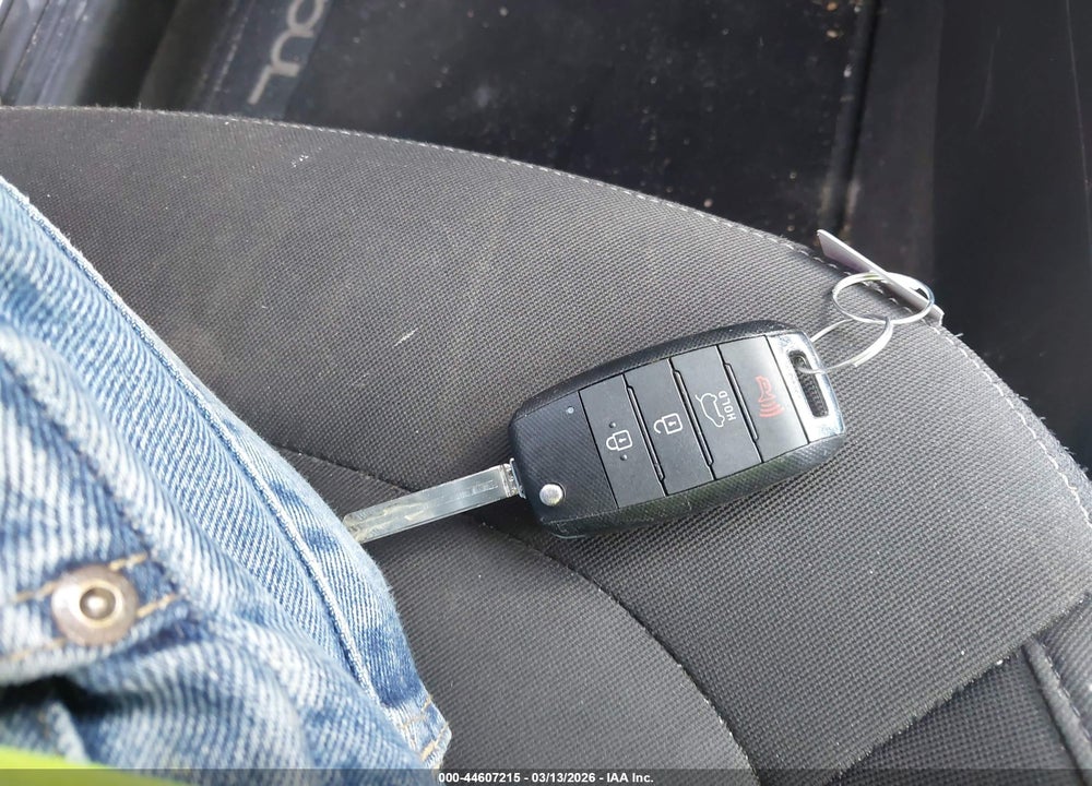 2015 KIA SOUL VIN: KNDJN2A20F7774640