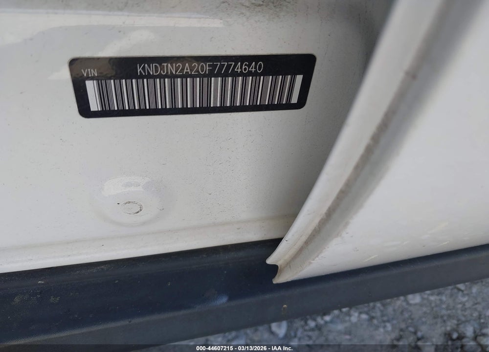 2015 KIA SOUL VIN: KNDJN2A20F7774640