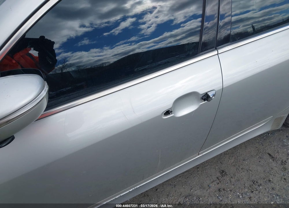 2013 HYUNDAI GENESIS 3.8 VIN: KMHGC4DD9DU231273