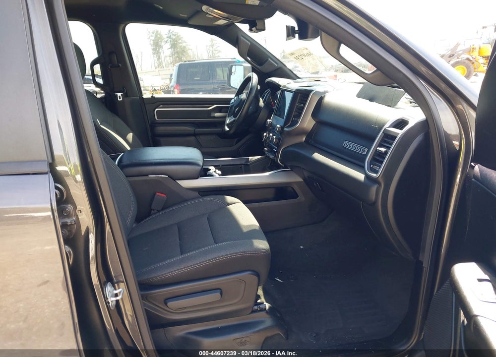 2020 RAM 1500 BIG HORN  4X4 5'7 BOX VIN: 1C6SRFFTXLN160162
