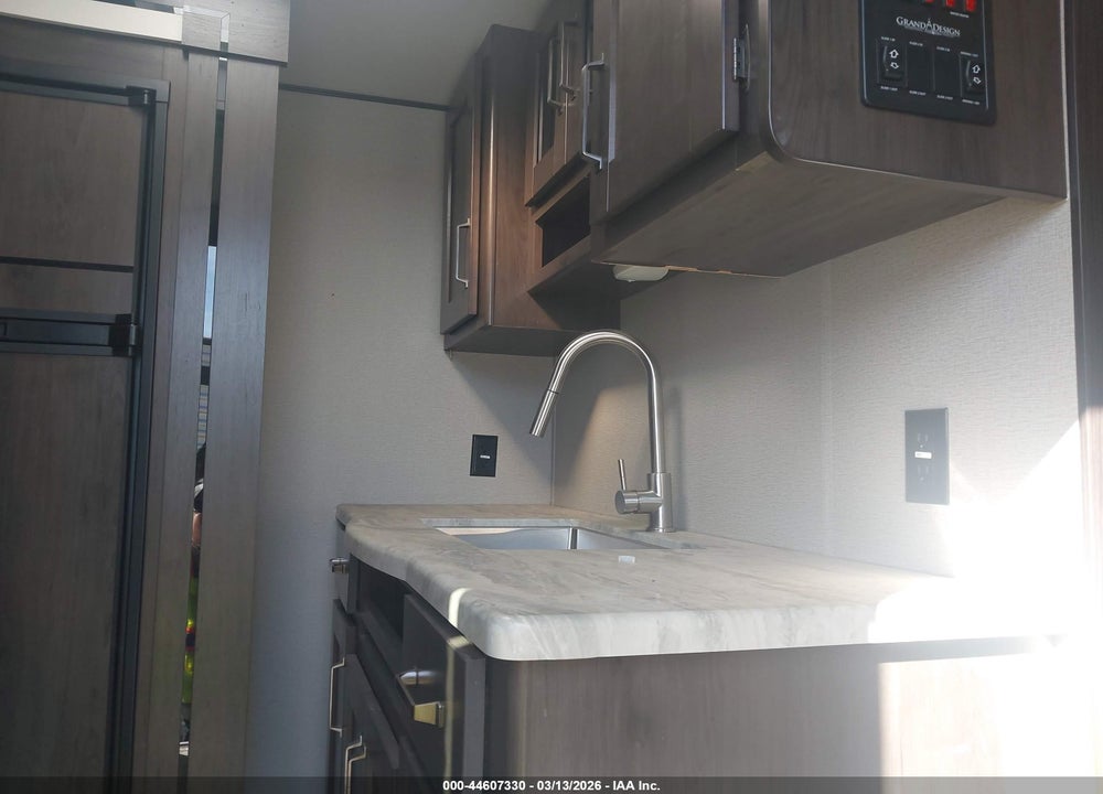 2021 GRAND DESIGN OTHER VIN: 573TT3126M8809265