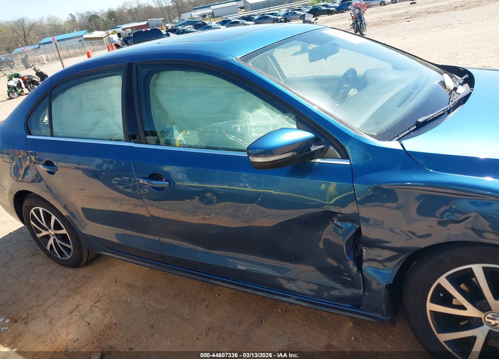 2017 VOLKSWAGEN JETTA 1.4T SE VIN: 3VWDB7AJ6HM245869