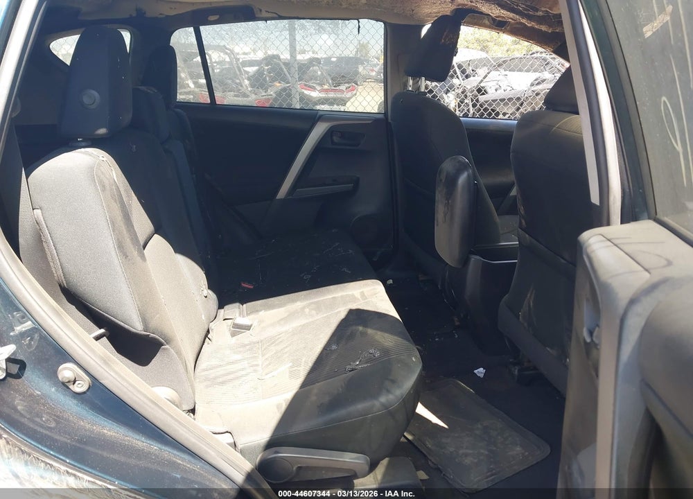 2017 TOYOTA RAV4 LE VIN: 2T3ZFREV0HW374260