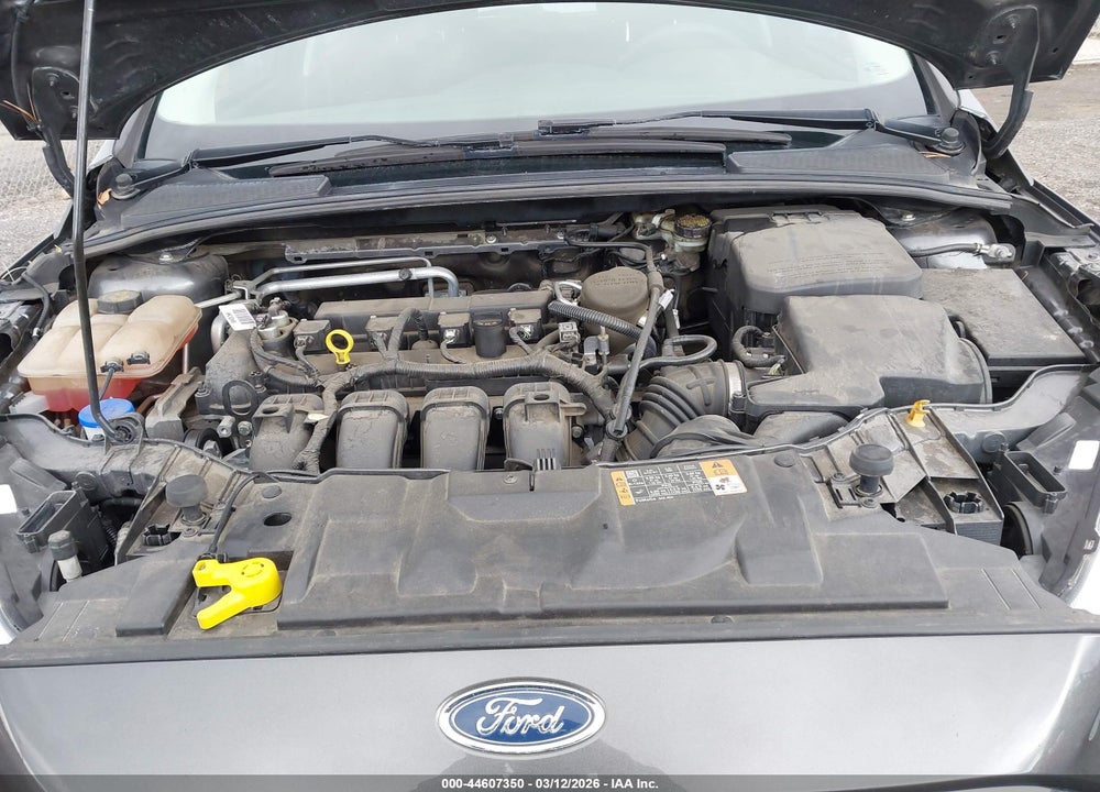 2015 FORD FOCUS SE VIN: 1FADP3K21FL342129