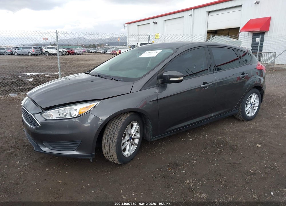 2015 FORD FOCUS SE VIN: 1FADP3K21FL342129