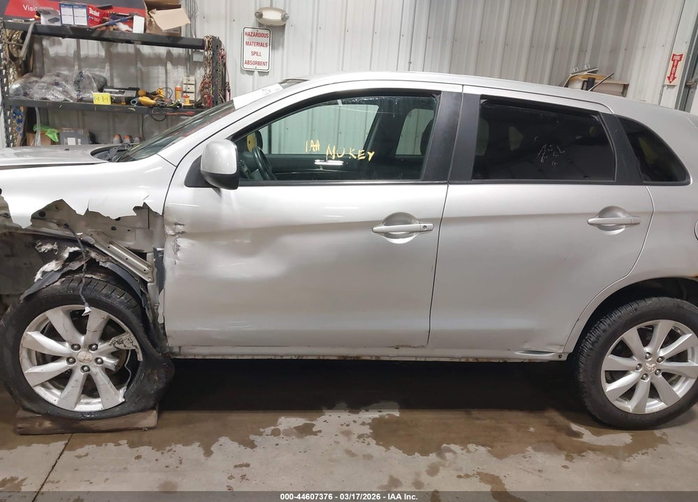 2014 MITSUBISHI OUTLANDER SPORT ES VIN: 4A4AR3AU7EE020407