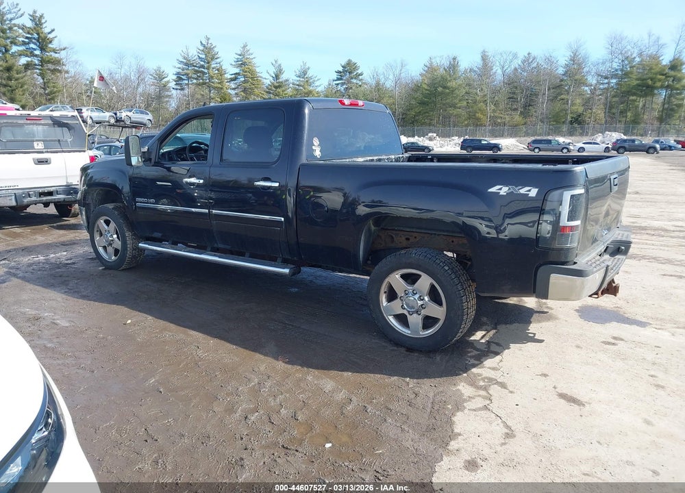 2013 GMC SIERRA 2500HD SLE VIN: 1GT120CG0DF164293
