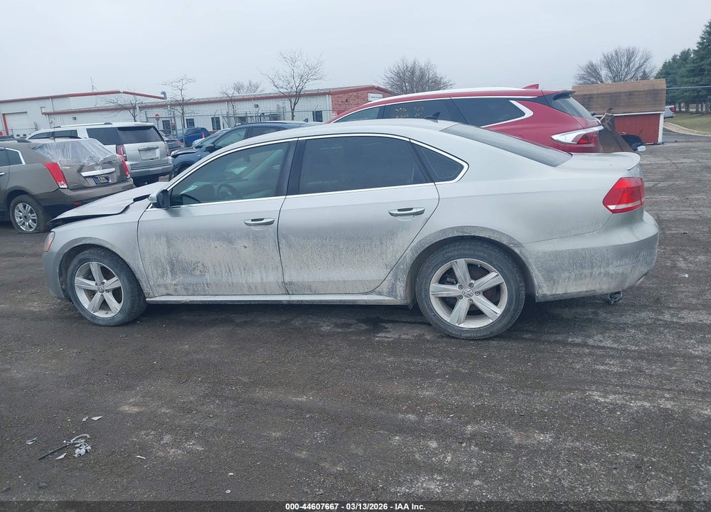 2012 VOLKSWAGEN PASSAT 2.0L TDI SE VIN: 1VWBN7A38CC032271