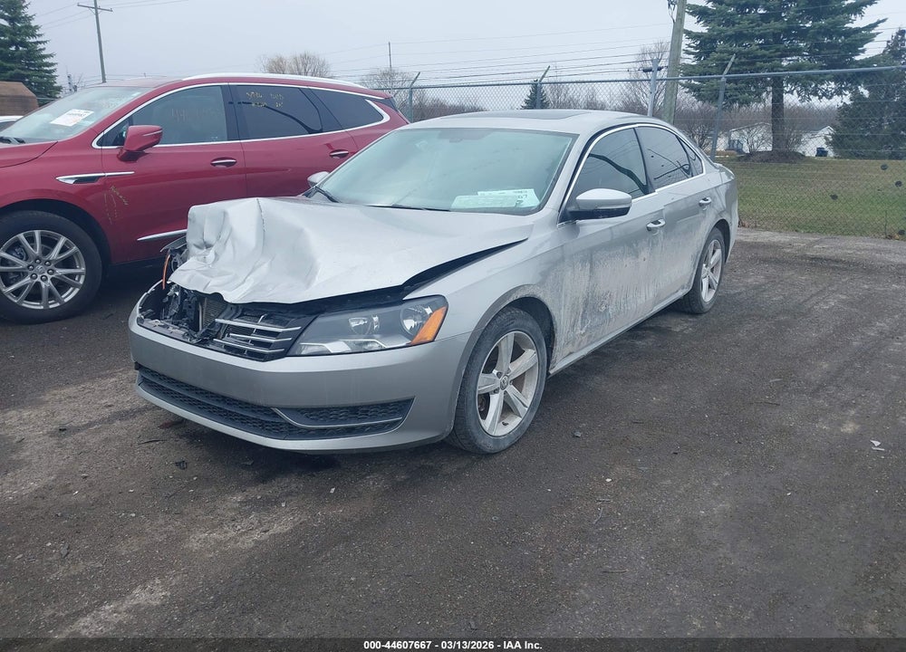 2012 VOLKSWAGEN PASSAT 2.0L TDI SE VIN: 1VWBN7A38CC032271