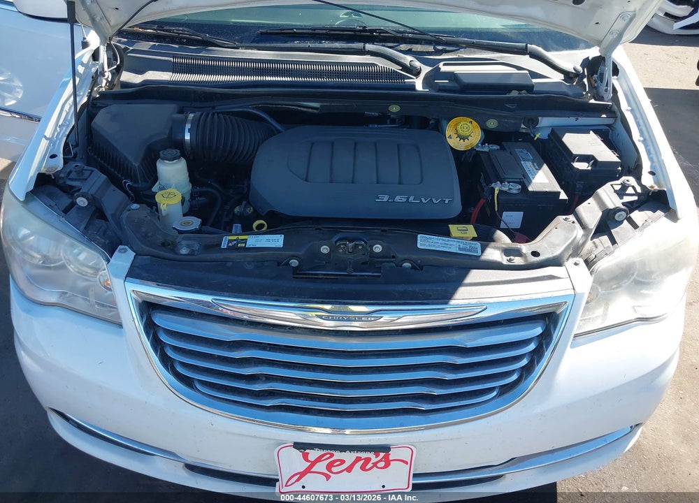 2014 CHRYSLER TOWN & COUNTRY TOURING VIN: 2C4RC1BG8ER215606