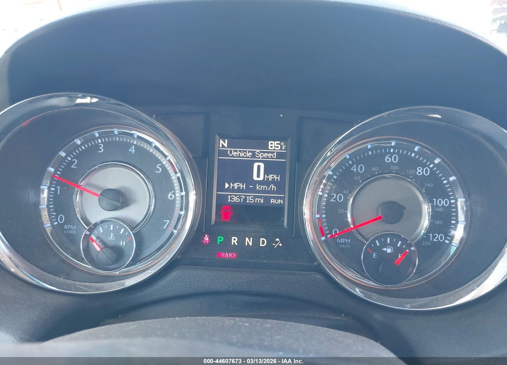 2014 CHRYSLER TOWN & COUNTRY TOURING VIN: 2C4RC1BG8ER215606