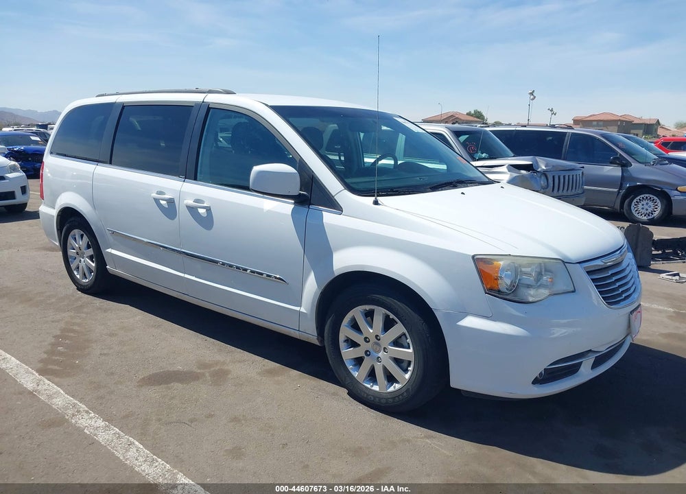 2014 CHRYSLER TOWN & COUNTRY TOURING VIN: 2C4RC1BG8ER215606