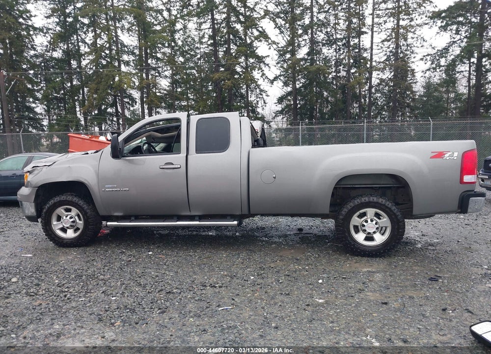 2009 GMC SIERRA 2500HD SLT VIN: 1GTHK69699E142001