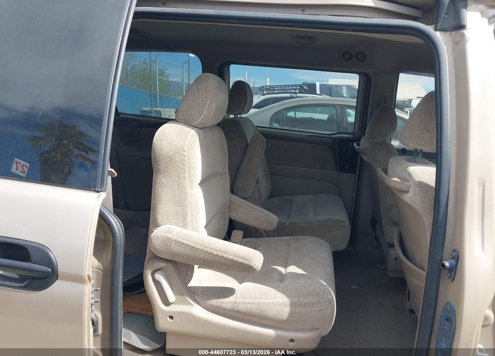 2000 HONDA ODYSSEY LX VIN: 2HKRL1857YH526452