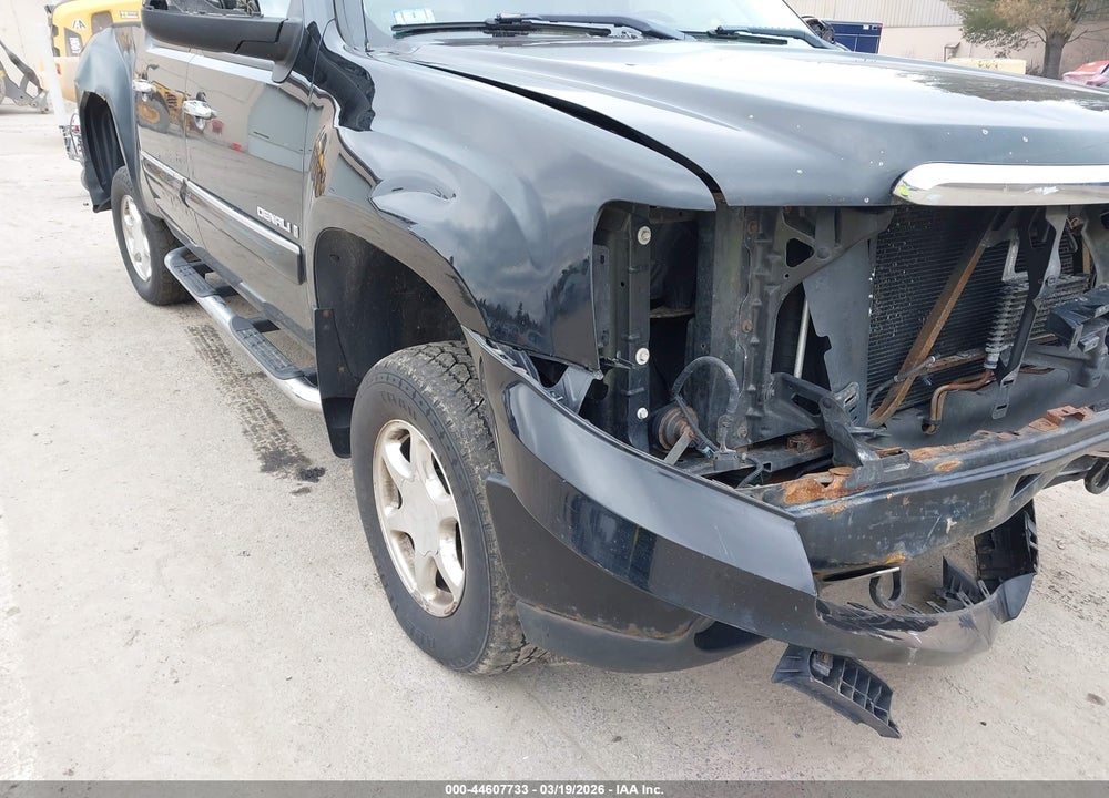 2007 GMC SIERRA 1500 DENALI VIN: 2GTEK638871728264