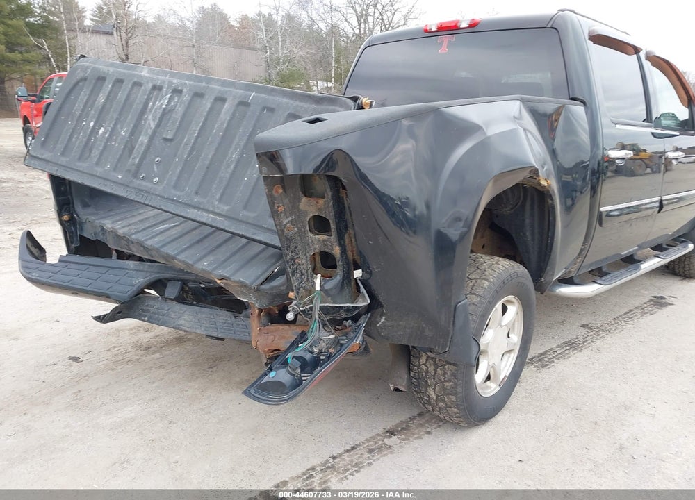 2007 GMC SIERRA 1500 DENALI VIN: 2GTEK638871728264