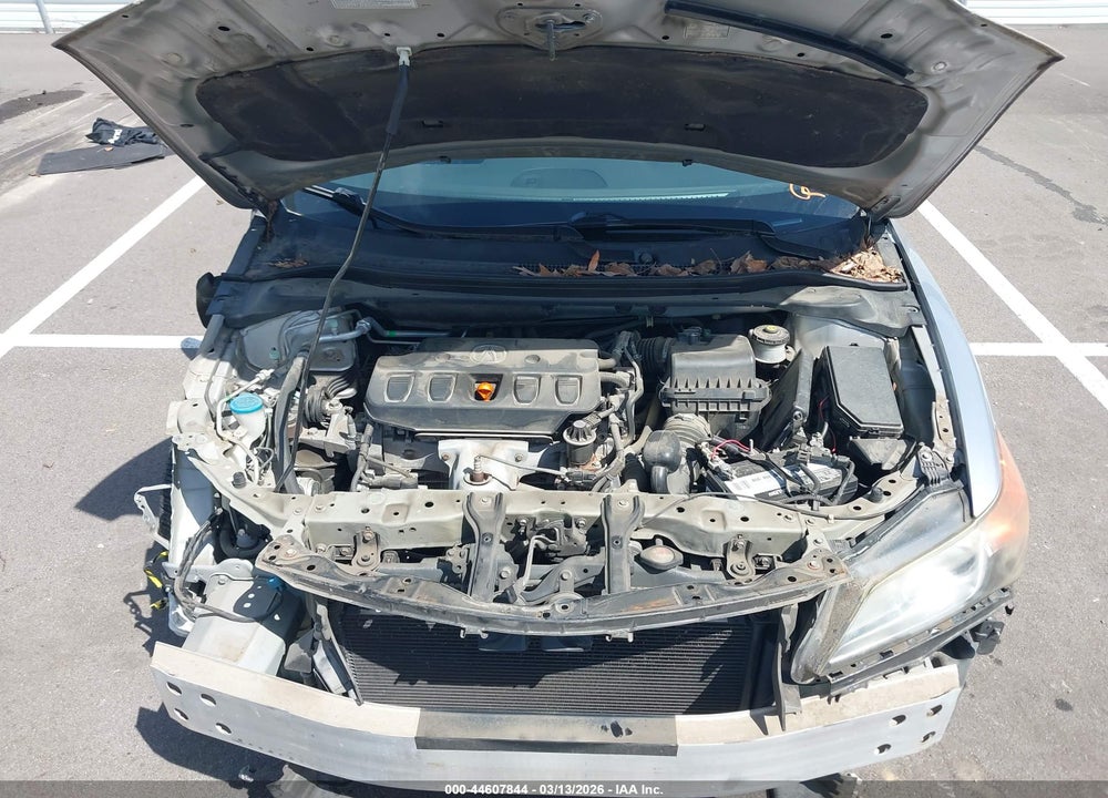 2013 ACURA ILX 2.0L VIN: 19VDE1F78DE003134