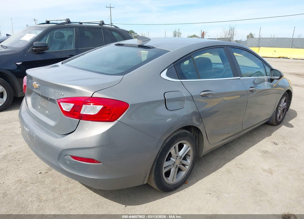 2017 CHEVROLET CRUZE LT AUTO VIN: 1G1BE5SM1H7121722