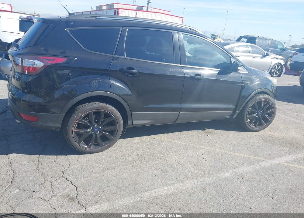 2017 FORD ESCAPE TITANIUM VIN: 1FMCU0J97HUF11056