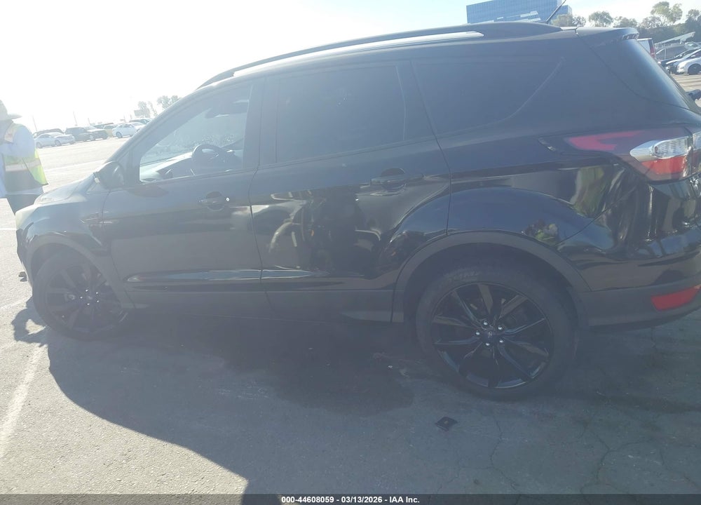 2017 FORD ESCAPE TITANIUM VIN: 1FMCU0J97HUF11056