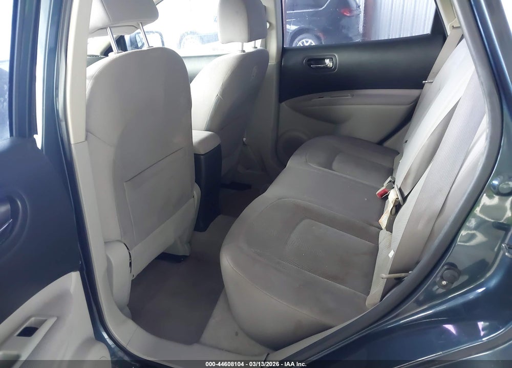 2014 NISSAN ROGUE SELECT S VIN: JN8AS5MT3EW101719