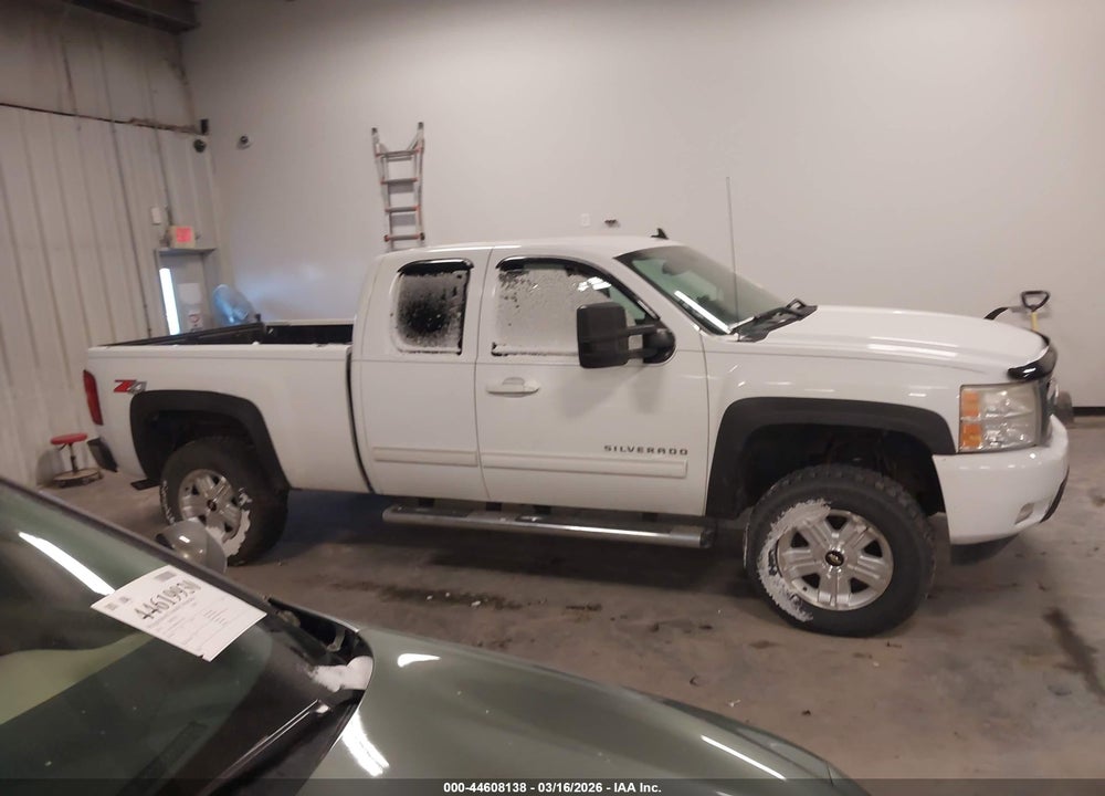 2010 CHEVROLET SILVERADO 1500 LTZ VIN: 1GCSKTE39AZ105267