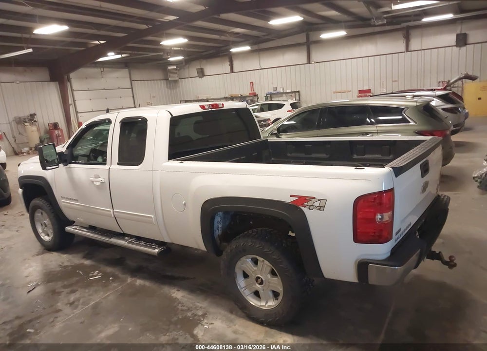 2010 CHEVROLET SILVERADO 1500 LTZ VIN: 1GCSKTE39AZ105267