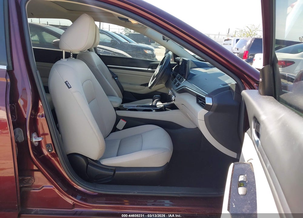 2023 NISSAN ALTIMA SV FWD VIN: 1N4BL4DV9PN358391