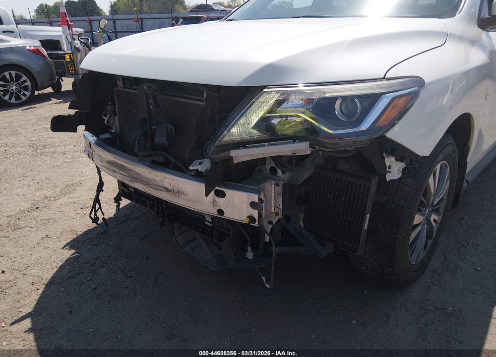 2017 NISSAN PATHFINDER SV VIN: 5N1DR2MN1HC621424
