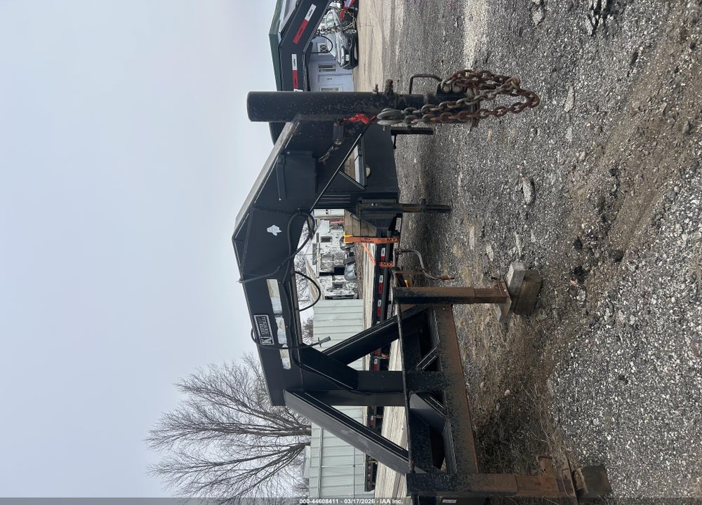 2000 KIEFER BUILT INC OTHER VIN: 1DCDF4126YA005652