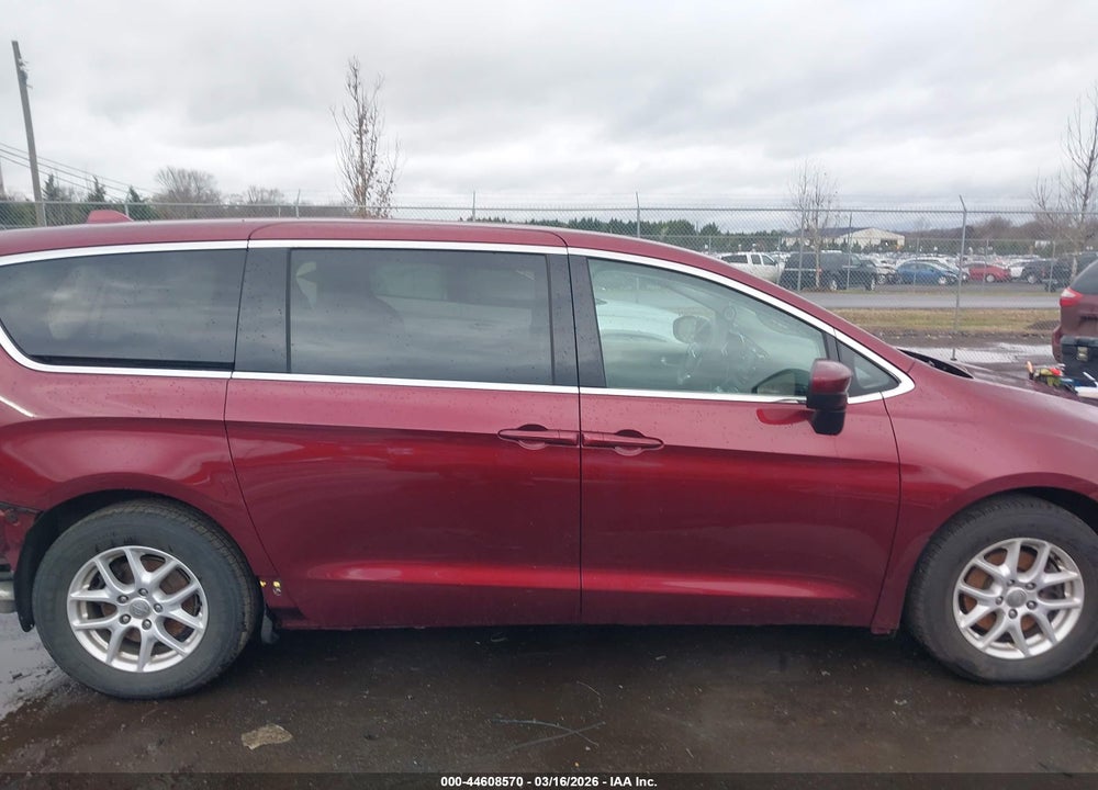 2017 CHRYSLER PACIFICA LX VIN: 2C4RC1CG1HR502773