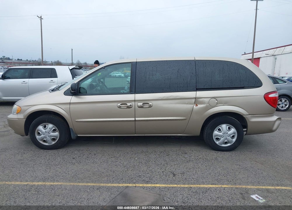 2003 CHRYSLER TOWN & COUNTRY VIN: 2C4GP24R13R272114