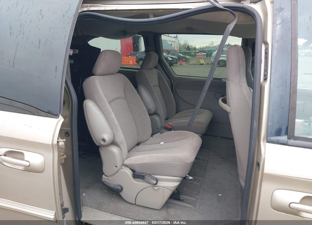 2003 CHRYSLER TOWN & COUNTRY VIN: 2C4GP24R13R272114