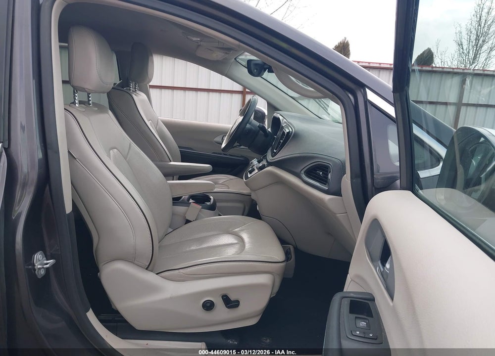 2018 CHRYSLER PACIFICA HYBRID LIMITED VIN: 2C4RC1N72JR278190