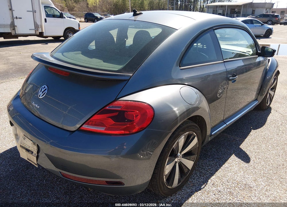 2014 VOLKSWAGEN BEETLE 2.0T R-LINE VIN: 3VWVT7AT8EM637993
