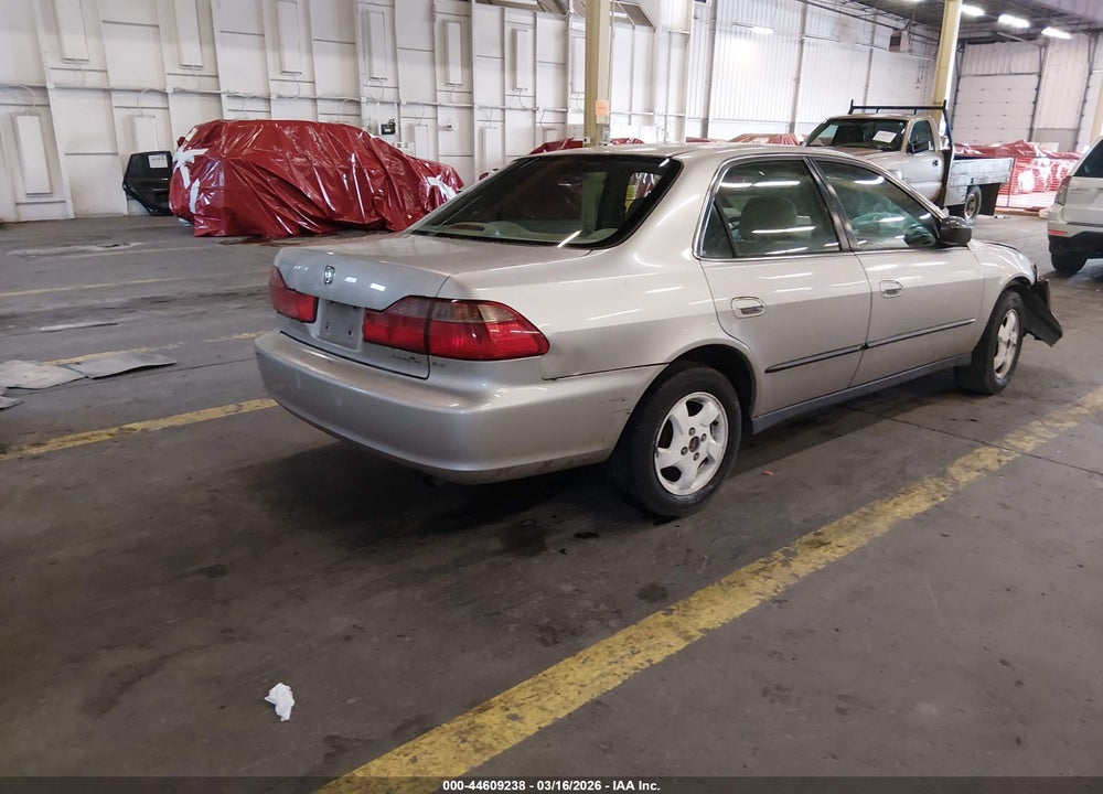1999 HONDA ACCORD LX VIN: JHMCG5641XC031099