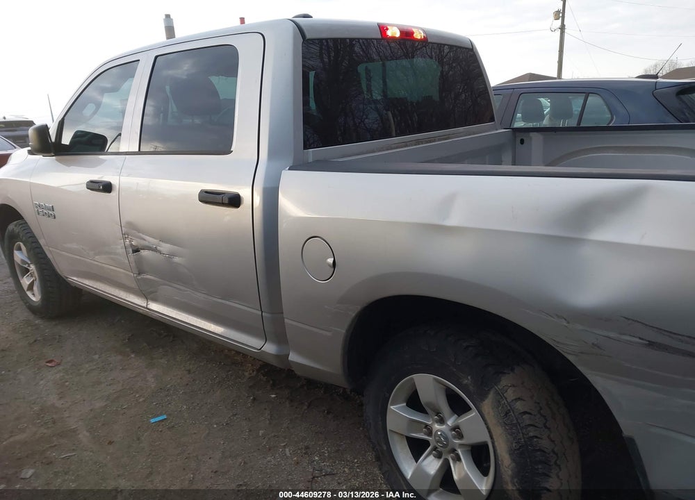 2017 RAM 1500 EXPRESS  4X4 5'7 BOX VIN: 1C6RR7KG9HS589119