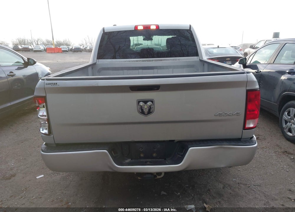 2017 RAM 1500 EXPRESS  4X4 5'7 BOX VIN: 1C6RR7KG9HS589119